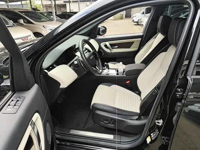 Land Rover Discovery Sport — Фото автомобиля 15