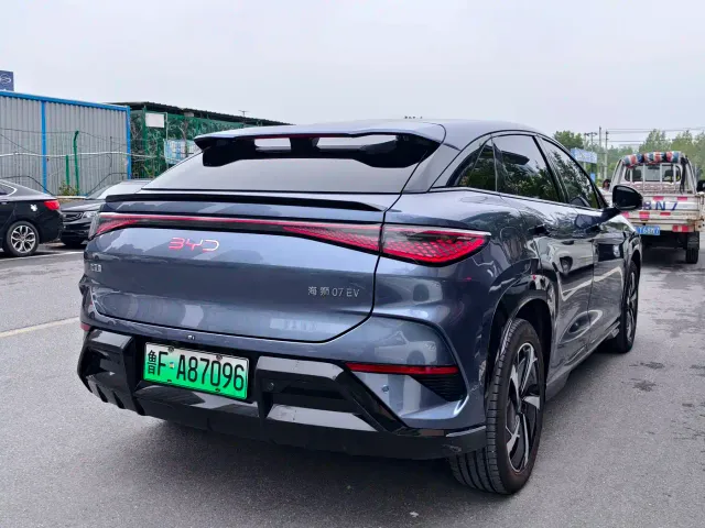 BYD Sealion 07 EV — Фото автомобиля 9