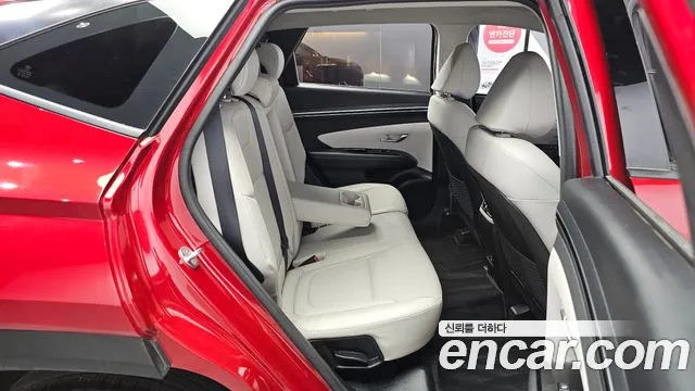 Hyundai Tucson Tucson (NX4) Бензин 1.6 турбо 2WD — Фото автомобиля 26