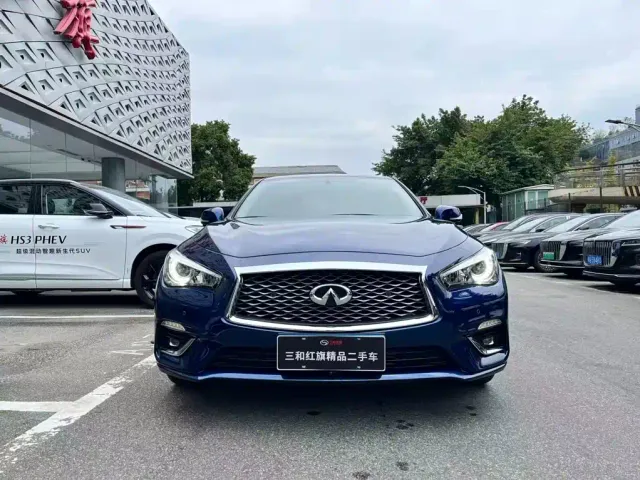Infiniti Q50L — Фото автомобиля 2