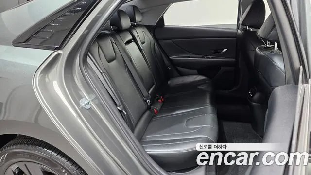 Hyundai Avante CN7 — Фото автомобиля 17
