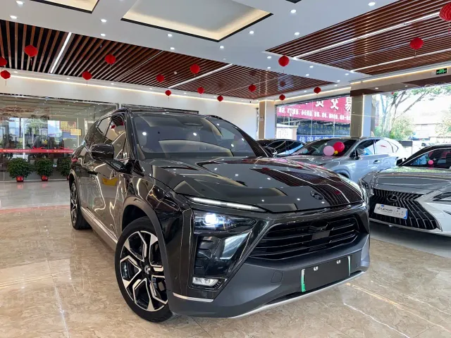 Nio ES8 — Фото автомобиля 3