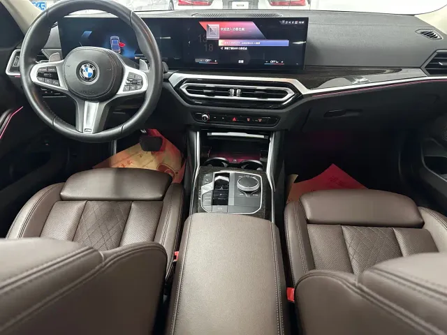 BMW 3 Series — Фото автомобиля 4