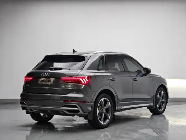 Audi Q3 — Фото автомобиля 5