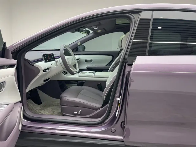 Changan Qiyuan A06 — Фото автомобиля 16