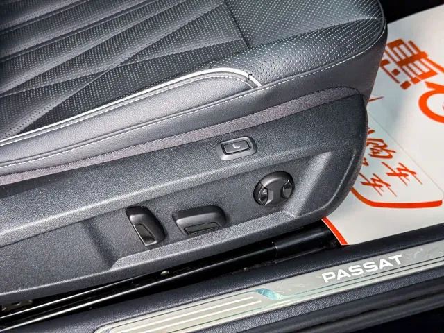 Volkswagen Passat — Фото автомобиля 7