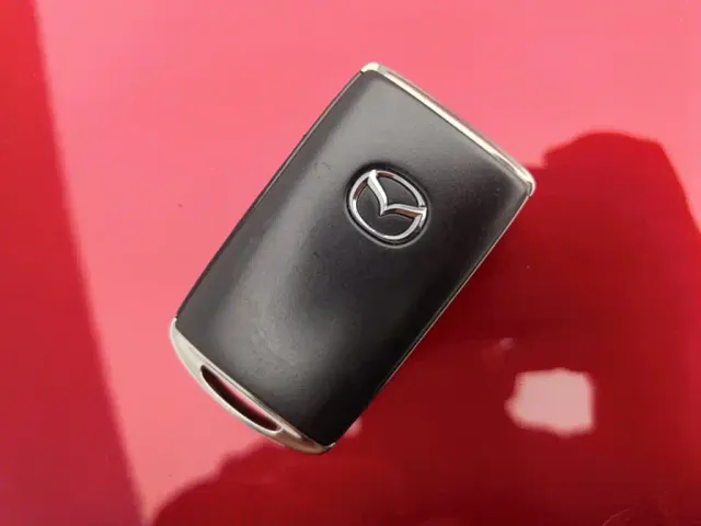 Mazda Axela — Фото автомобиля 10