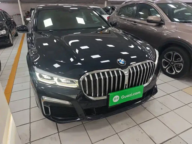 BMW 7 Series — Фото автомобиля 3