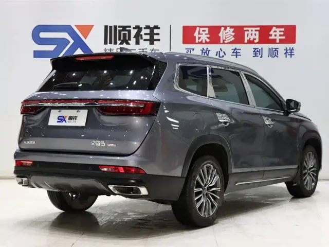 Jetour X90 Plus — Фото автомобиля 4