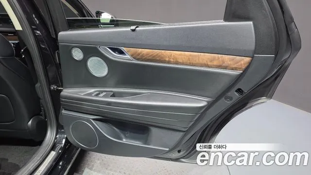Genesis G80 Бензин 2.5 турбо AWD — Фото автомобиля 19