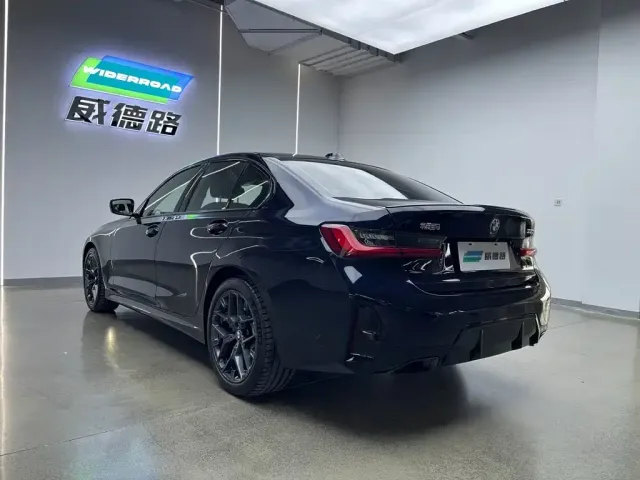 BMW 3 Series — Фото автомобиля 8