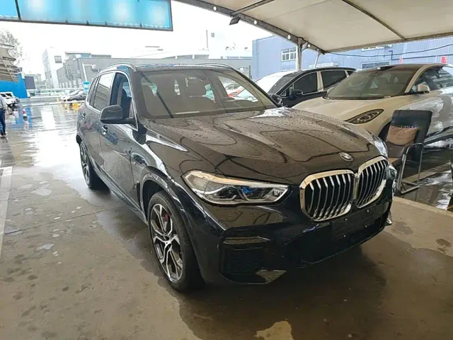BMW X5 — Фото автомобиля 3