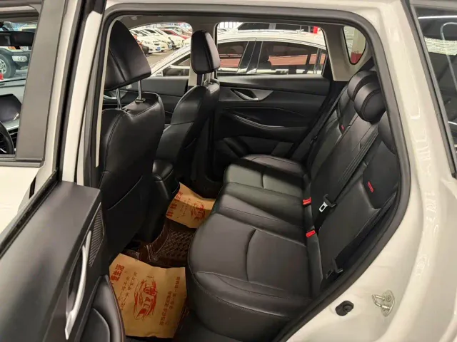 Changan CS35 Plus — Фото автомобиля 9