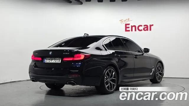 BMW 5-Series 5 серия (G30) 530i xDrive M Sport — Фото автомобиля 2