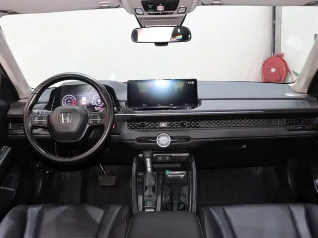 Honda Accord — Фото автомобиля 12