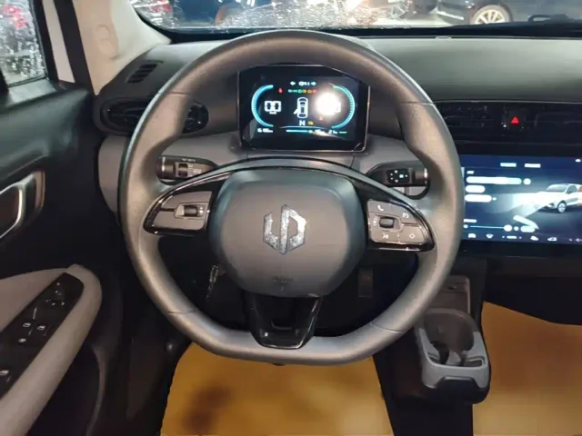 Leapmotor T03 — Фото автомобиля 10