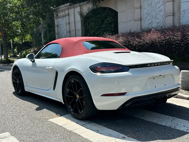 Porsche 718 — Фото автомобиля 13