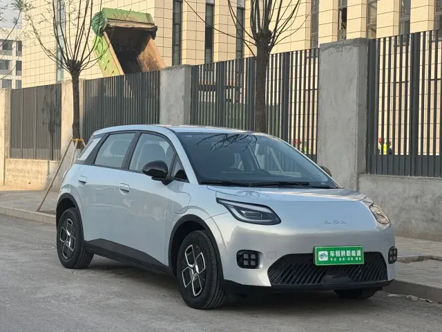 GAC Aion UT — Фото автомобиля 3