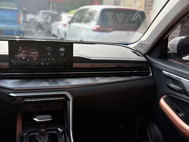Geely Vision X6 — Фото автомобиля 10