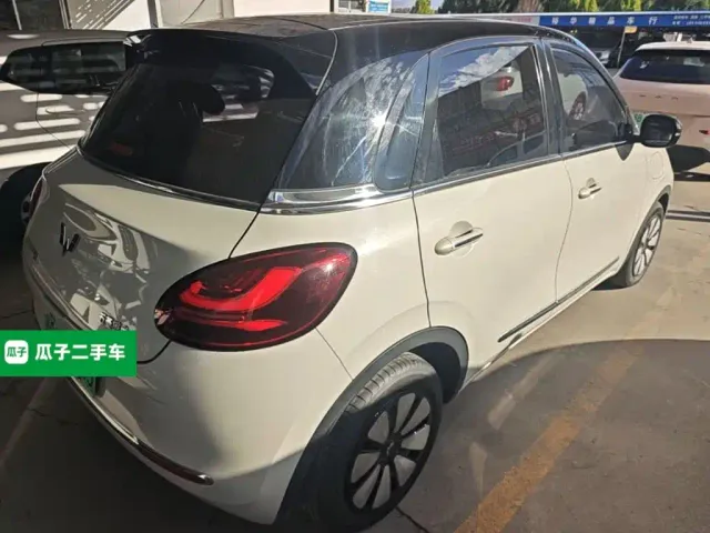 Wuling Bingo — Фото автомобиля 6