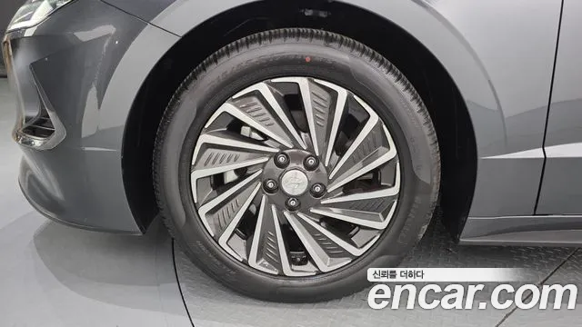 Hyundai Sonata — Фото автомобиля 5