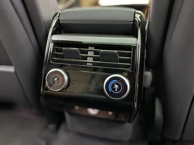 Land Rover Range Rover Sport — Фото автомобиля 25