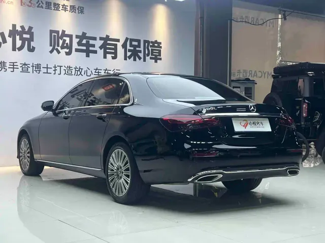 Mercedes-Benz E-Class — Фото автомобиля 17