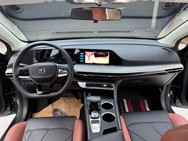 Changan Eado — Фото автомобиля 10