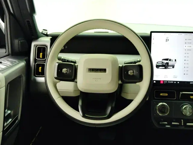 iCAR V23 — Фото автомобиля 15