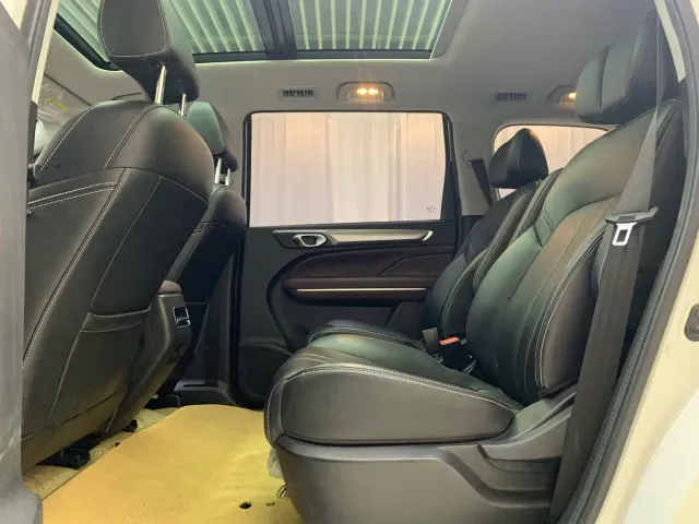 GAC Trumpchi M6 — Фото автомобиля 9