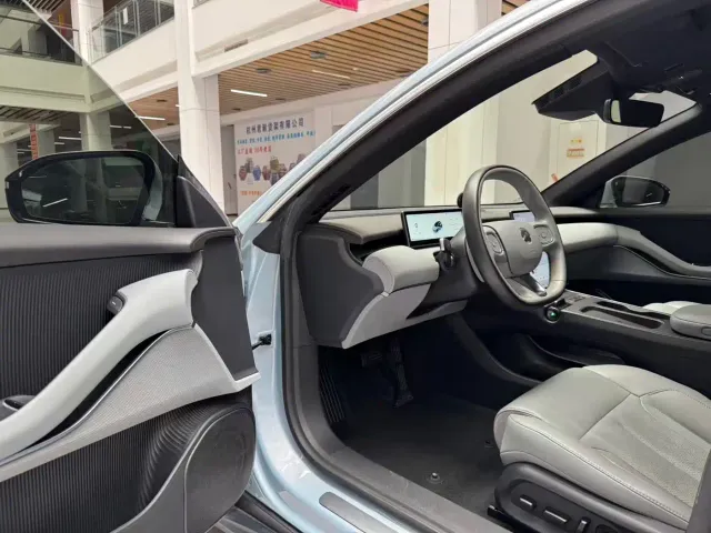 NIO NIO ET5T 2023 100kWh Touring — Фото автомобиля 9