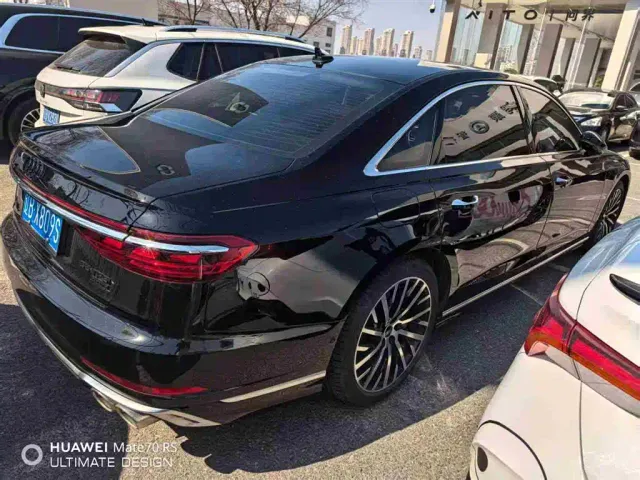 Audi A8 — Фото автомобиля 29