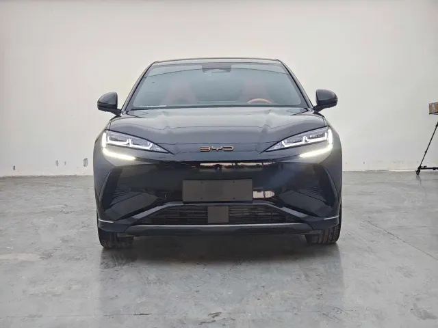 BYD Sealion 07 EV — Фото автомобиля 2