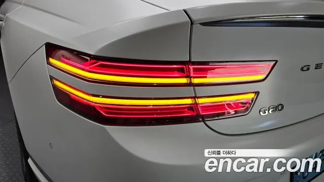 Genesis G80 Electrified G80 (RG3) — Фото автомобиля 23
