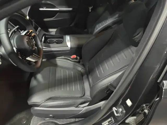 Mercedes-Benz C-Class — Фото автомобиля 14