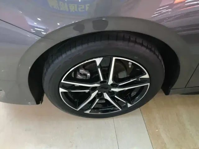 Geely Binrui — Фото автомобиля 22