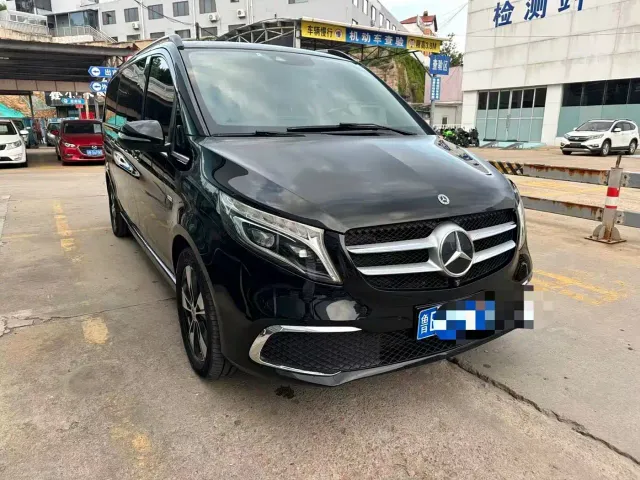 Mercedes-Benz V-Class — Фото автомобиля 3
