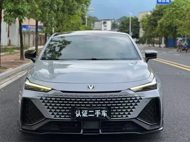 Changan UNI-V — Фото автомобиля 2