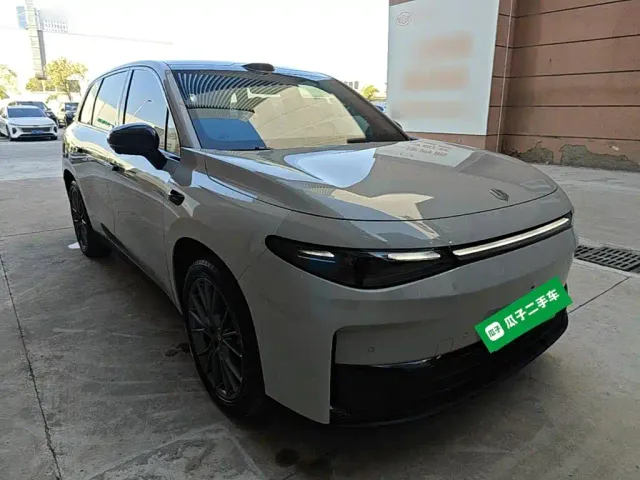 Leapmotor C10 — Фото автомобиля 3