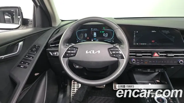 Kia Niro The All New Niro Signature — Фото автомобиля 13