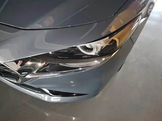 Mazda Axela — Фото автомобиля 23