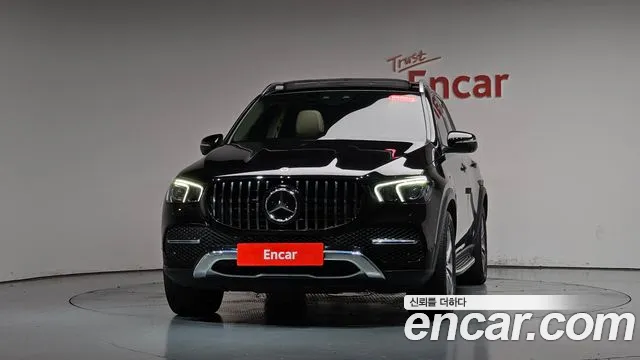 Mercedes-Benz GLE-Class — Фото автомобиля 3