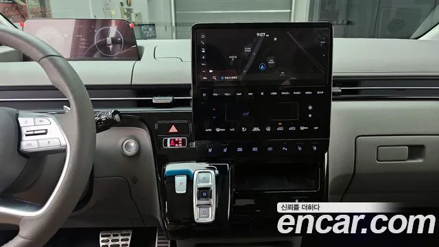 Hyundai Staria Staria 4WD Lounge 7 мест — Фото автомобиля 16