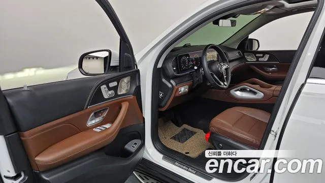Mercedes-Benz GLE-Class — Фото автомобиля 10