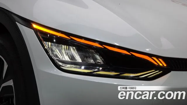 Kia EV6 — Фото автомобиля 22