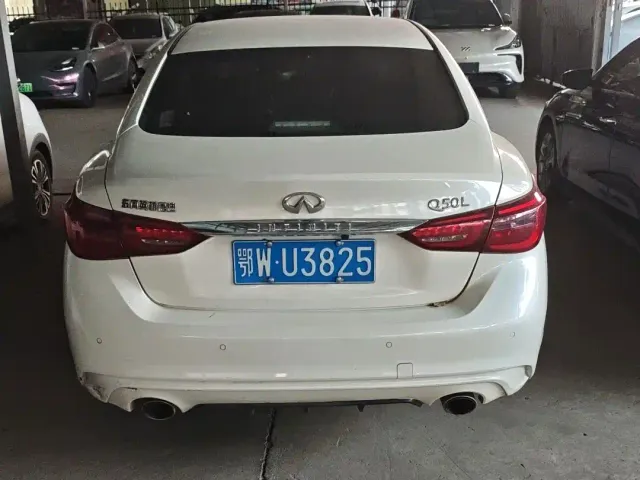 Infiniti Q50L — Фото автомобиля 6