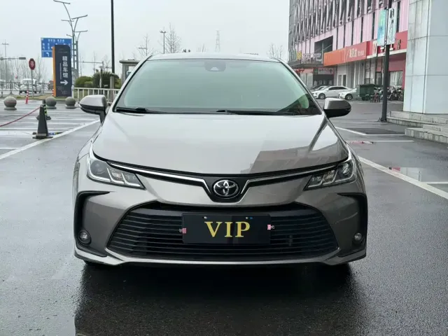 Toyota Corolla — Фото автомобиля 2