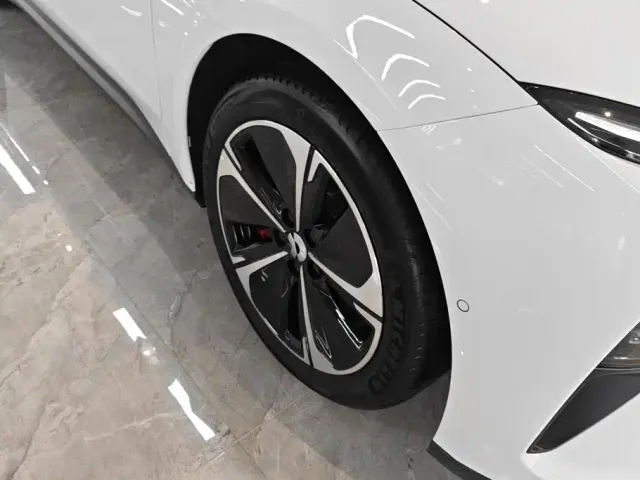Nio ET5 Touring — Фото автомобиля 6
