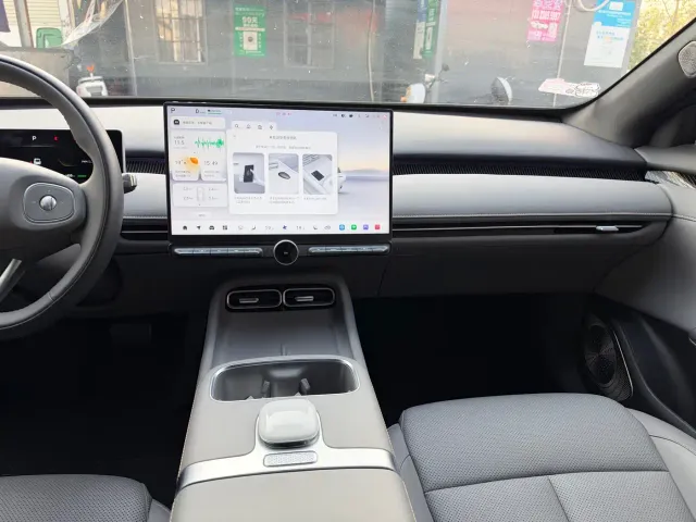 Changan Qiyuan A06 — Фото автомобиля 8
