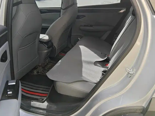 Geely Galaxy L7 — Фото автомобиля 11